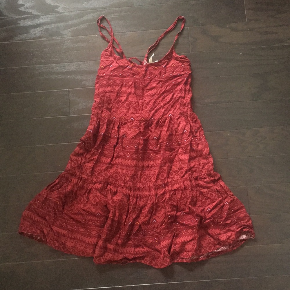 Flouncy spring/summer dress with Aztec print